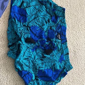 a.n.a size medium shorts.